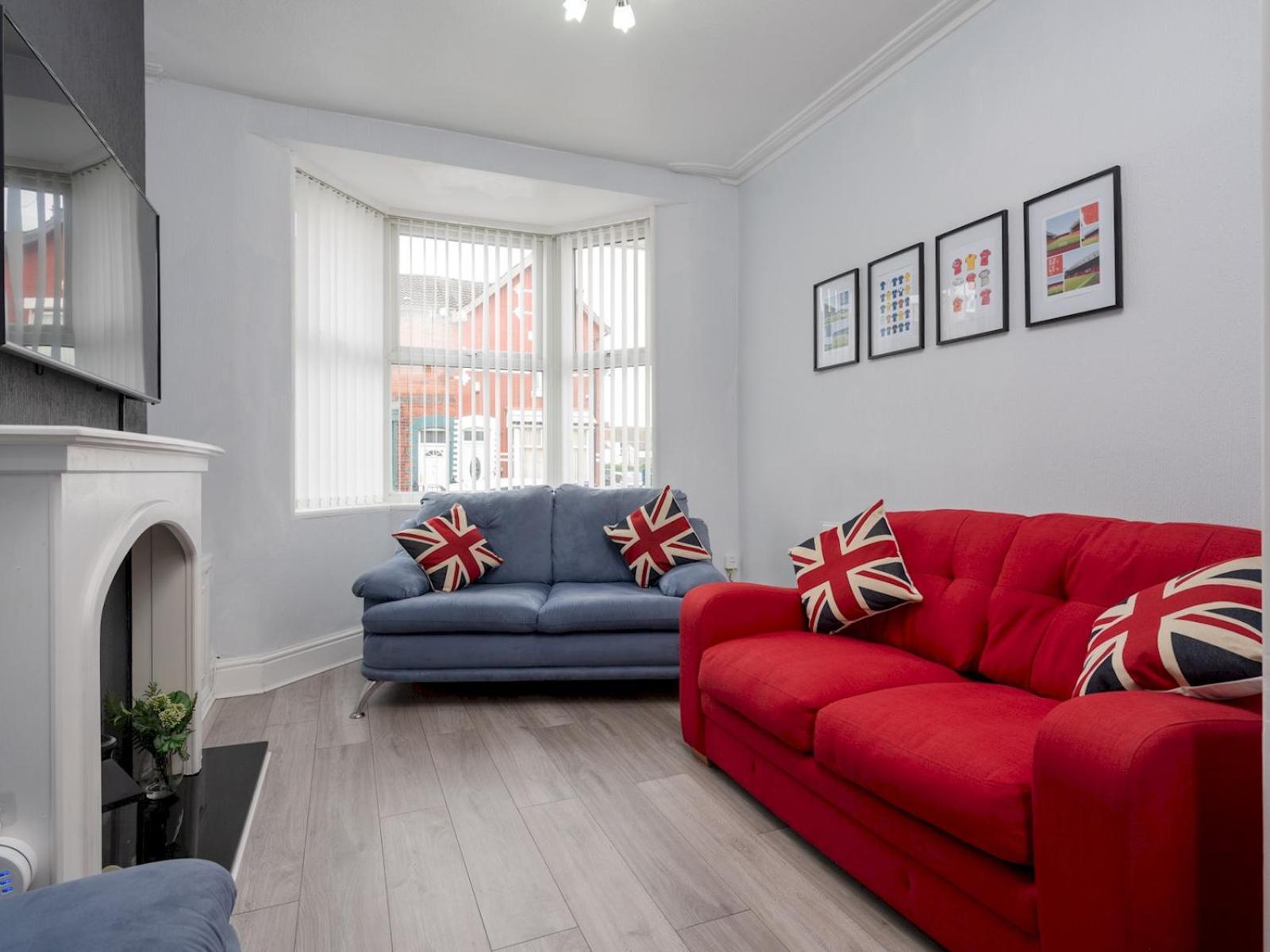 Villa Pass The Keys Ruiskin St - Liverpool Kirkdale Terrace Sleeps 5 Parking Exterior foto